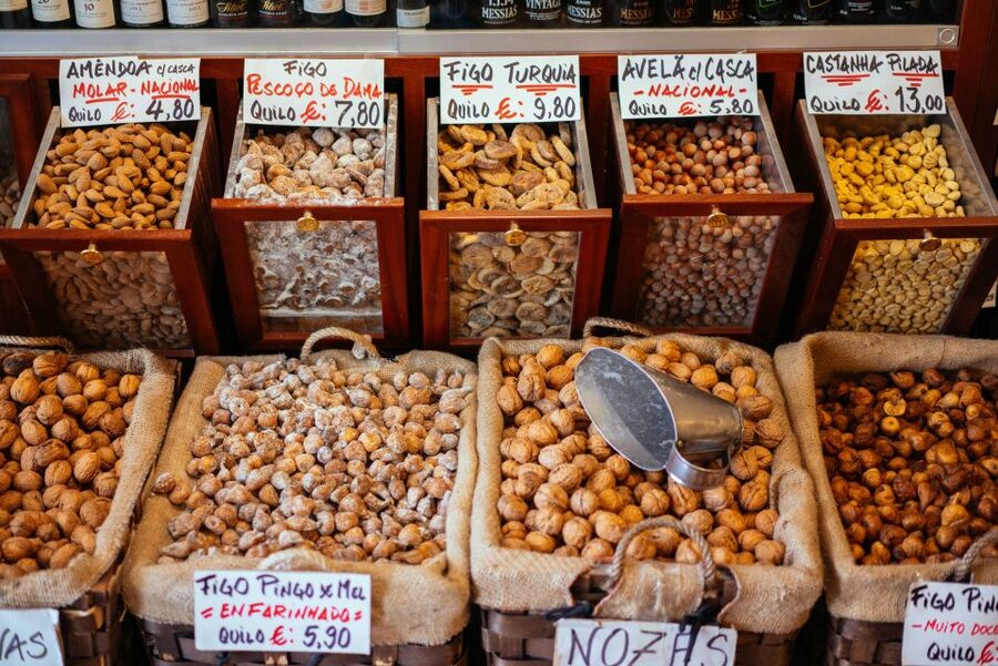 Porto: Private Food Tour – 10 Tastings with Locals - Local restaurants, stalls, and shops