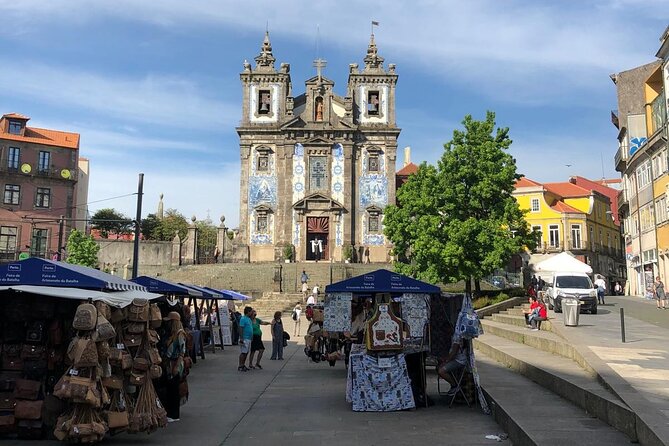 Porto Private Gourmet Food & Wine Historic Tour with a Sommelière - Rua de Santa Catarina and the everyday city