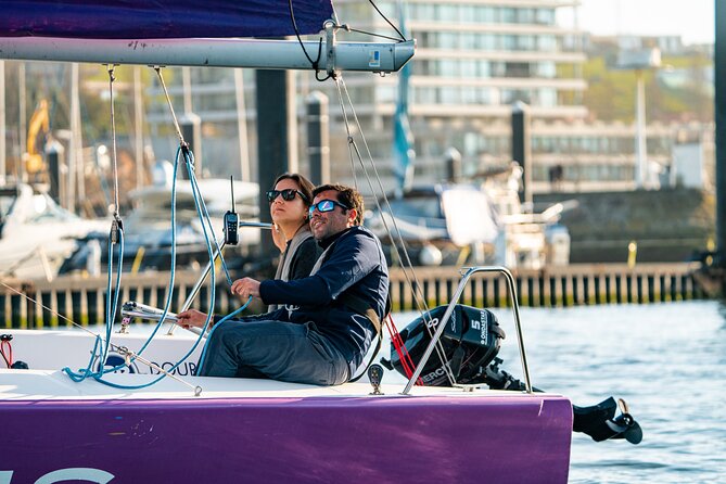Porto: Private Sailing Experience in Douro River - Sailing past Porto and Gaia