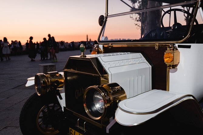 Porto:Private Tour of the Historic City in a Classic Ford T - The best stop: Serra do Pilar