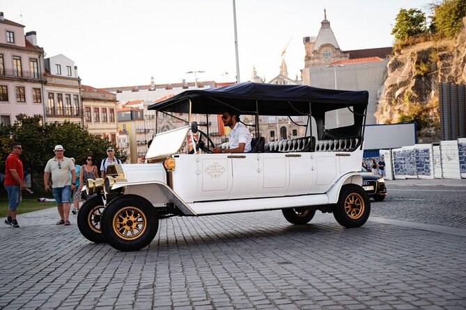 Porto: Private Tour to the Historic Center in a Classic Car - Key points to know before you book