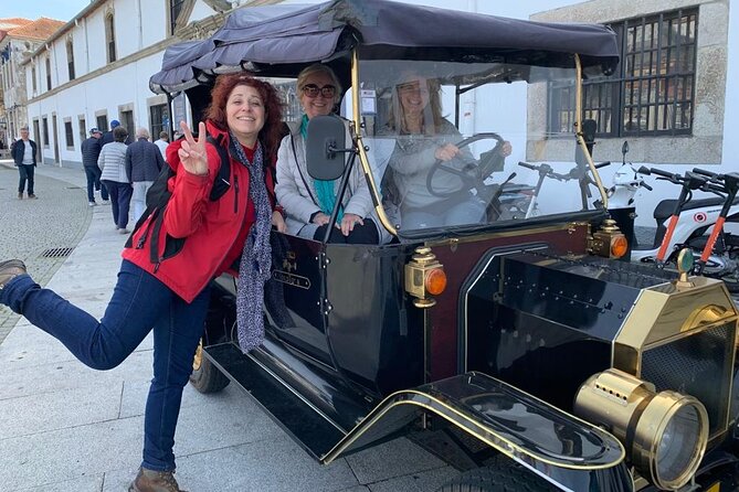 Porto: Private Tour to the Historic Center in a Classic Car - The Customs House and the Douro waterfront