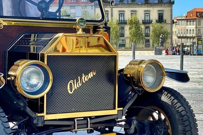 Porto: Private Tour to the Historic Center in a Classic Car - Forts, sea air, and the edge of Porto
