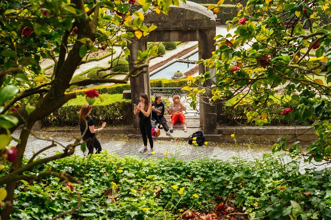 Porto PRIVATE TOUR With Locals: Highlights & Hidden Gems - The value of $96.74 per person