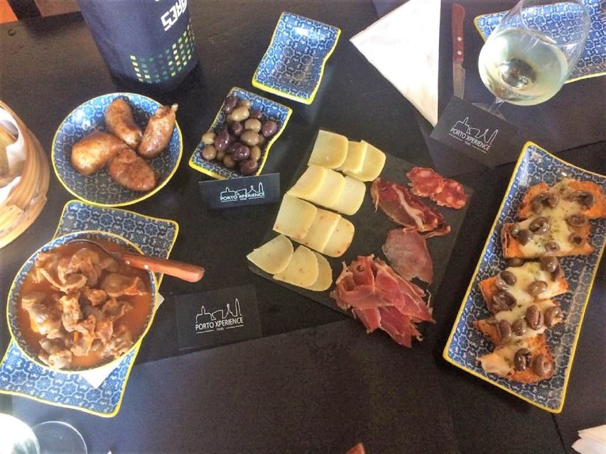 Porto: Private Walking Food Tour with Tastings - From the historic center toward the Douro