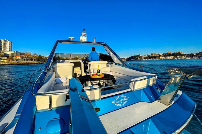 Porto: Private Yacht Cruise with Local Wine, Snacks and 6 Bridges - What the private yacht feels like