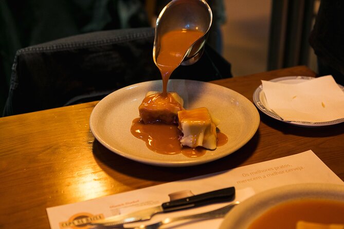 Porto Progressive Dinner Tour with Eating Europe - Starting at Batalha with tasca food and green wine