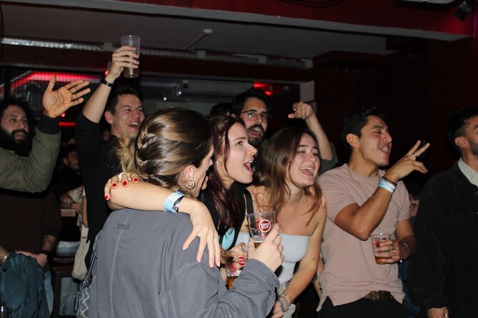 Porto Pubcrawl: 5h,7 Drinks,4 bars &Skip the line Club Entry - What the $21.78 price really covers