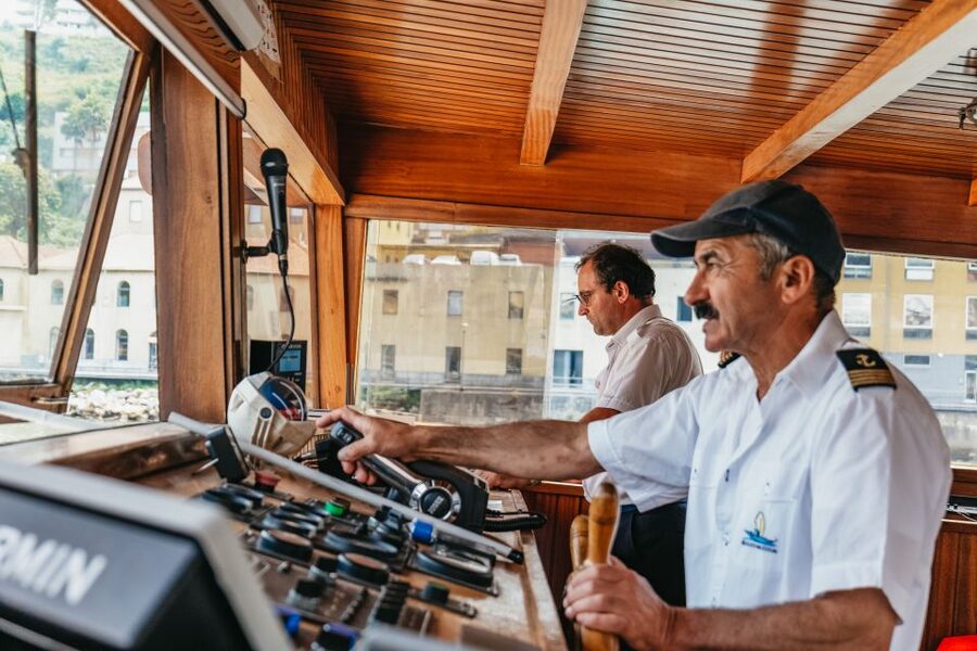Porto: River Douro 6 Bridges Cruise - What the boat ride feels like