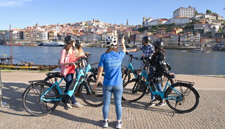 Porto: Riverside Panoramic E-Bike Tour - Arrábida Bridge and the river’s wider view