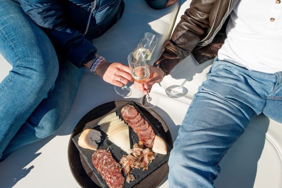 Porto: Romantic Sailboat Cruise - Who will enjoy this private Douro cruise?