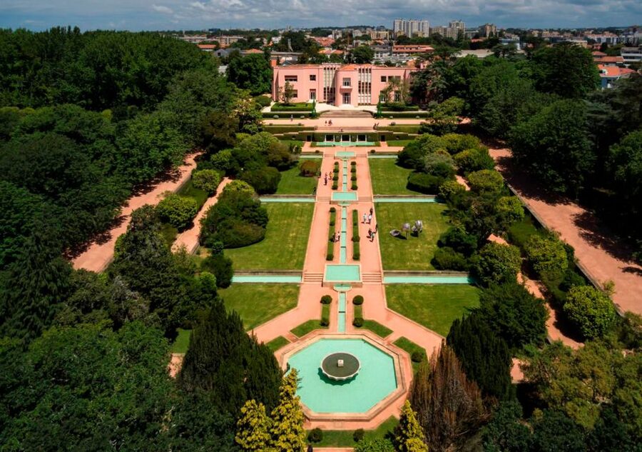 Porto: Serralves Park Entry Ticket - A quiet green break near Porto’s city streets