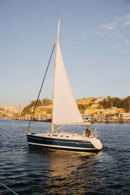 Porto: Shared Douro River Sunset Cruise with Welcome Drink - Starting at R. da Praia 430