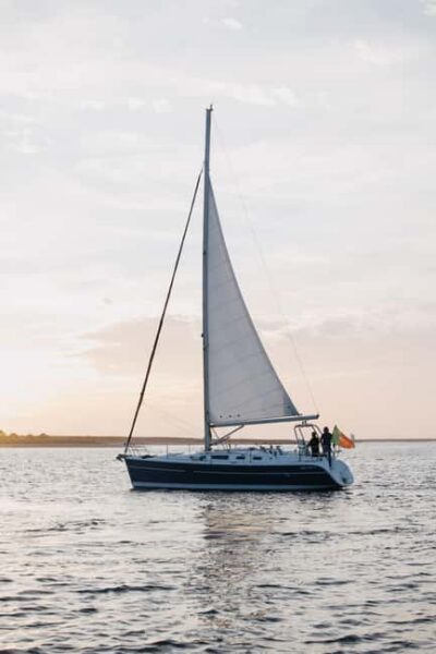 Shared Douro River Sunset Cruise with Welcome Drink