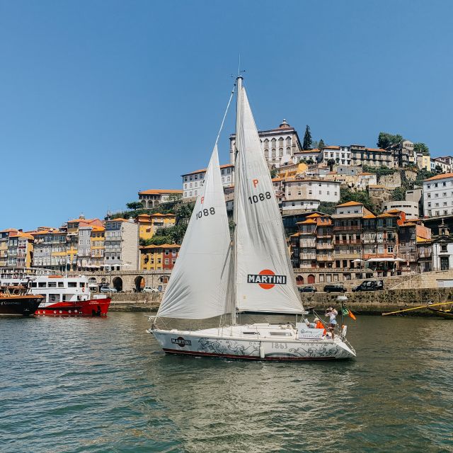 Porto: Shared Douro River Sunset Cruise with Welcome Drink - Dom Luís Bridge as the main moment