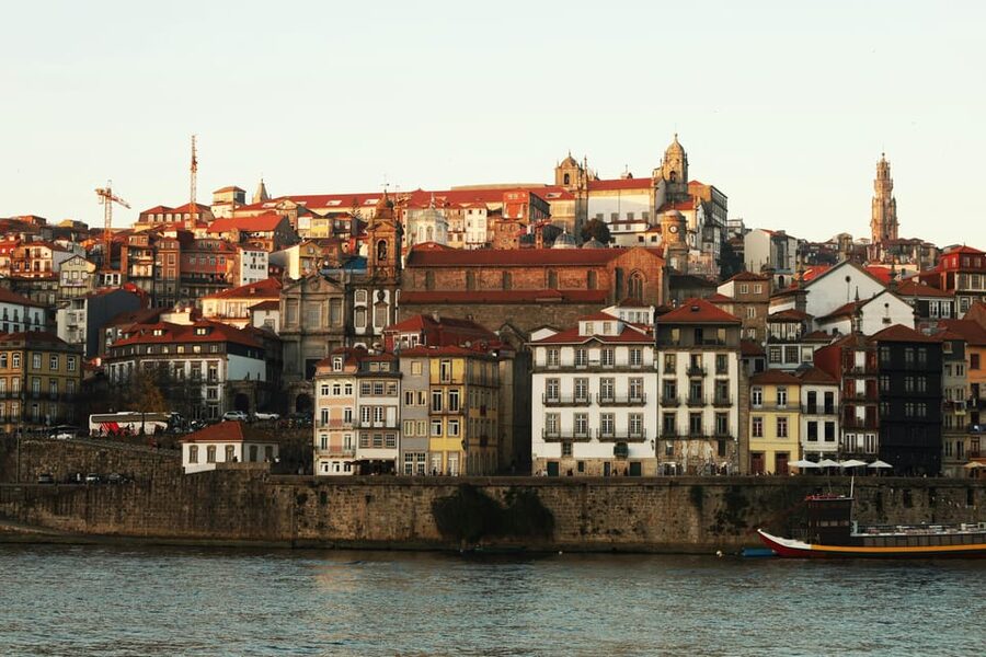 Porto: Sunset Walking Tour with Port Wine Tasting - Starting at Tourist Info Porto