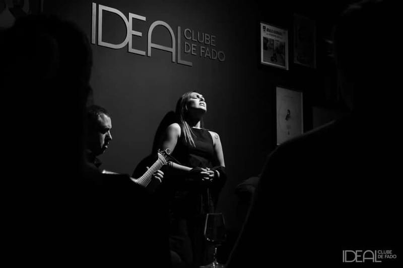 Porto: The highest-rated traditional fado concert (downtown) - Why this small Porto fado show works