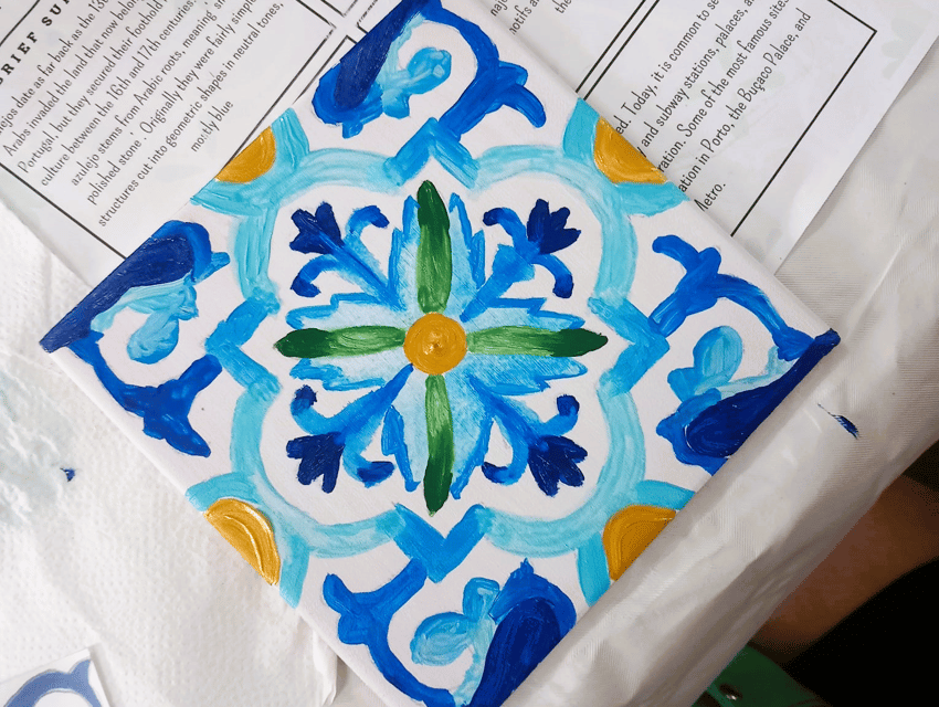 Porto: Tile Painting and Cocktails in Downtown Porto - Choosing a design and getting started