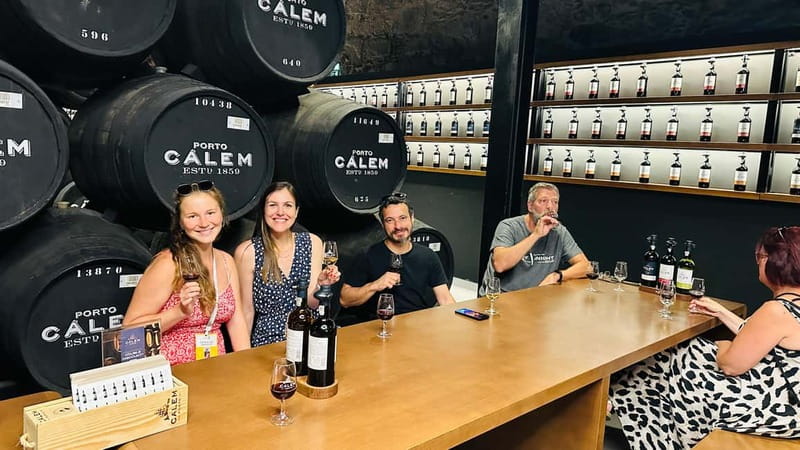 Porto to Gaia Experience: City Walk and Wine Cellars - Starting at Igreja da Trindade and Porto City Hall