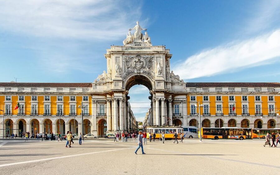 Porto to Lisbon with Aveiro-Coimbra-Fátima-Nazaré-Óbidos - Why this transfer works better than a simple ride