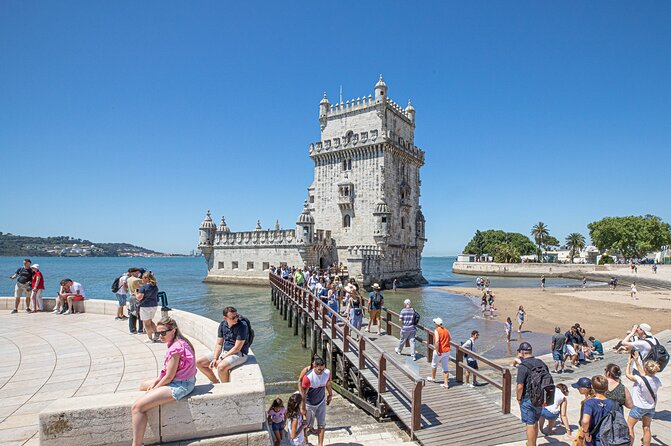 Porto to Lisbon with stop Aveiro-Fátima-Coimbra-Tomar-Nazaré-Óbidos - Three stops usually make the best day