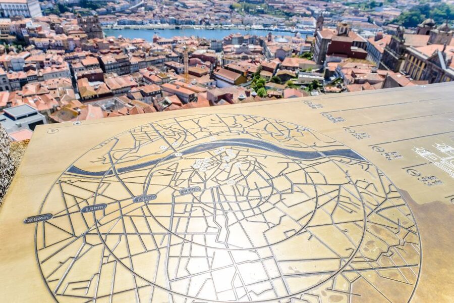 Porto: Torre dos Clerigos Entrance Ticket - Timing, crowds, and the physical effort