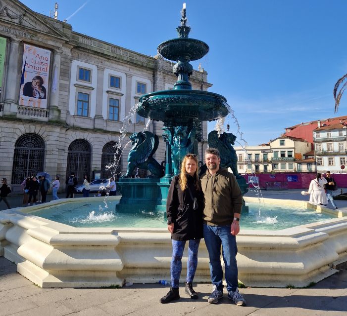 Porto tour with Port Wine tasting in a hidden wine cellar! - Avenida dos Aliados gives you Porto’s grand opening
