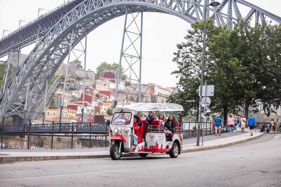 Porto: Tuk tuk Tours with Port Wine Tasting - Price, Inclusions, and Practical Value