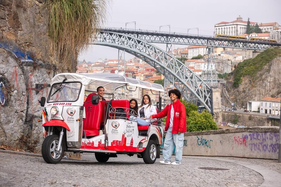 Porto: Tuk tuk Tours with Port Wine Tasting - Ribeira and the Douro River