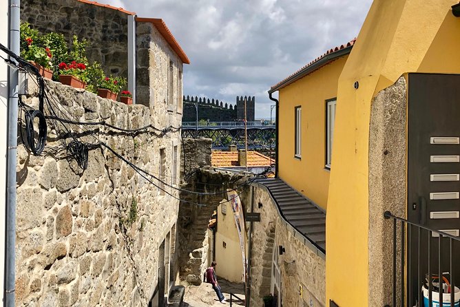 Porto Walking Tour - Avenida da Liberdade and São Bento Station