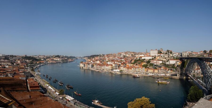 Porto: Walking Tour, Lello Bookshop, Boat and Cable Car - Who will get the most from this $70 tour?