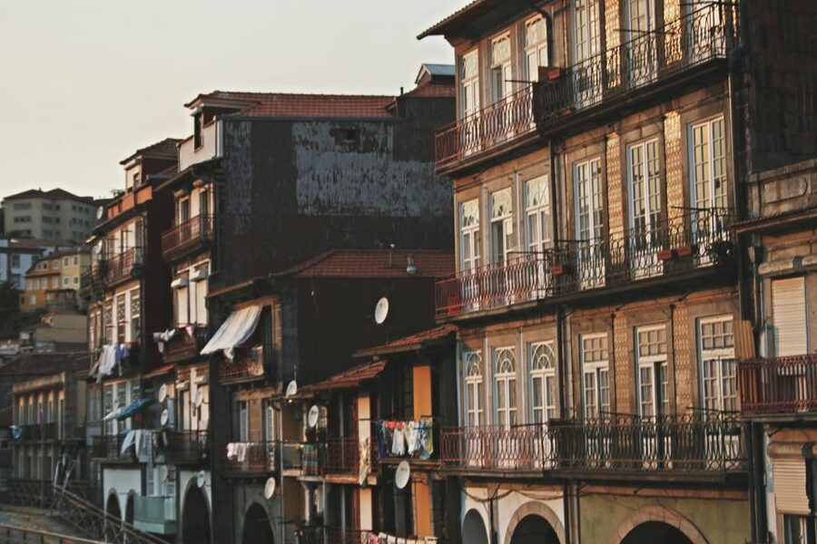 Porto Walking Tour of the city centre in small-groups - Key points at a glance