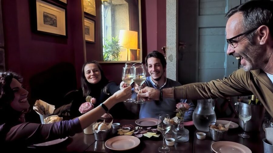 Porto: Wine Tour & One Hour Fado Show | All Included - Practical details before you book