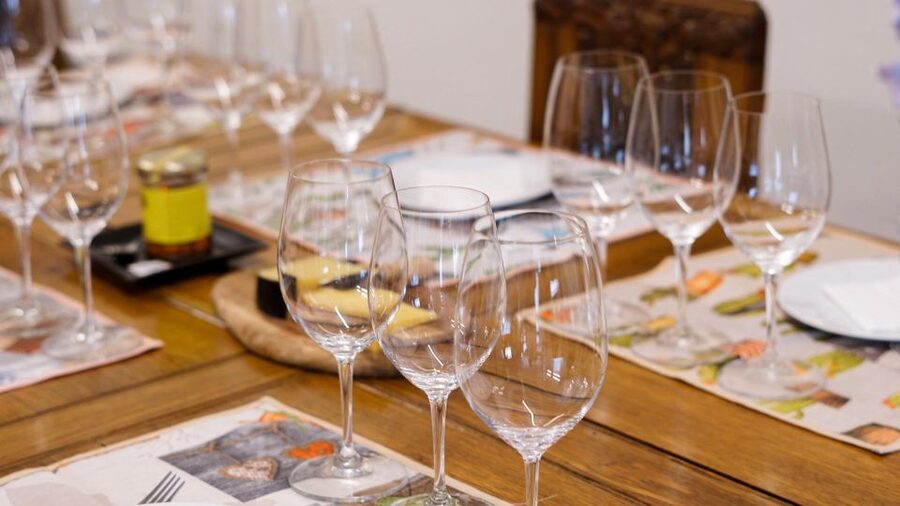 Portuguese Wine Tasting w Local Cheese & Cold Cuts pairing - Key points to know before booking