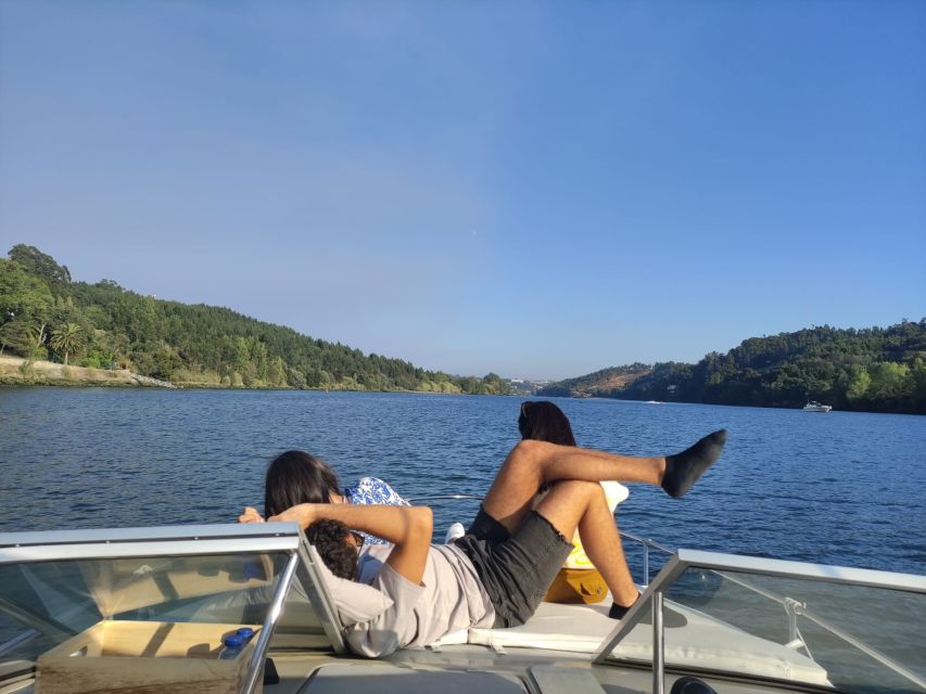 Private Boat Tour 6 Bridges 1h30, group price up to 6px - Practical details before you reserve