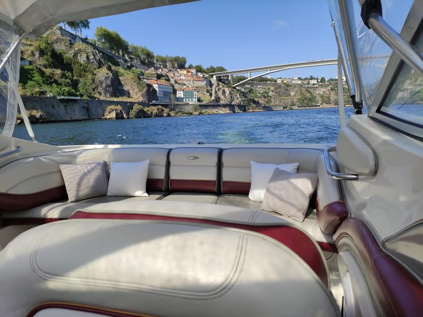 Private boat tour: 6 Bridges, Gondomar,Douro with Sunset Opt - Why a private boat changes the experience