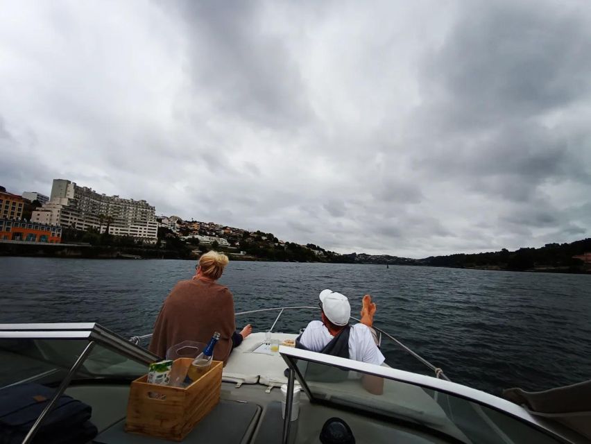 Private Boat Trip for 2 with Tasting in Porto -Sunset Option - Arrábida Bridge marks the move toward central Porto