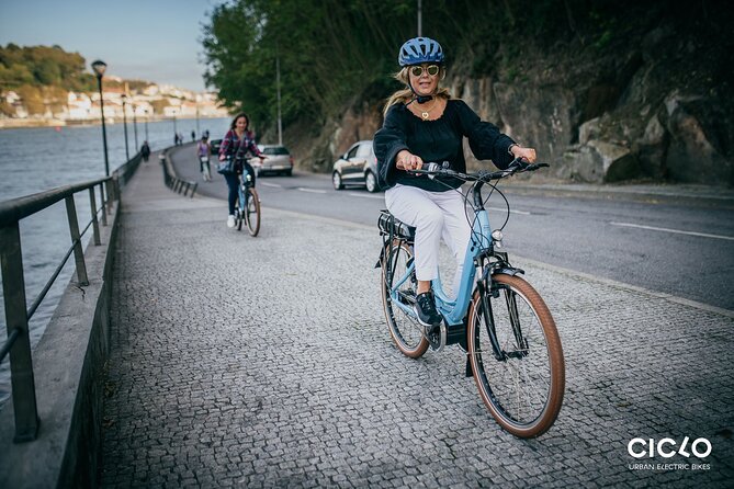 Rent an Electric Bike with Bosch motor - Afurada and the pleasure of an unhurried lunch