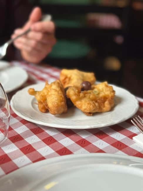 Taste of Porto: The Ultimate Full Meal Portuguese Food Tour - What the $63 price really covers