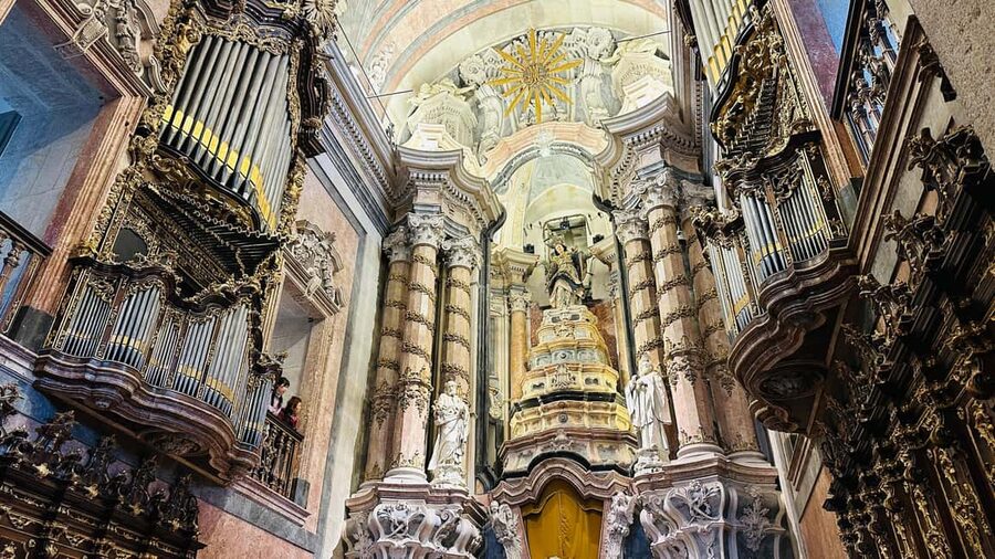 The Beautiful Story of Porto: Guided Tour with Entry Tickets - Starting at Terreiro da Sé