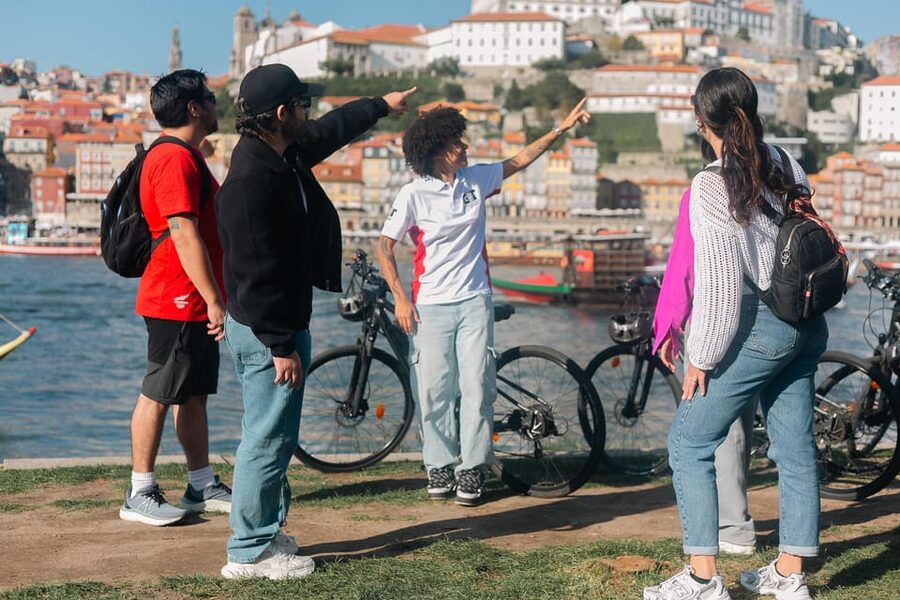 Tour Porto: Adventure in Electric Bike Tour - Why an electric bike suits Porto so well