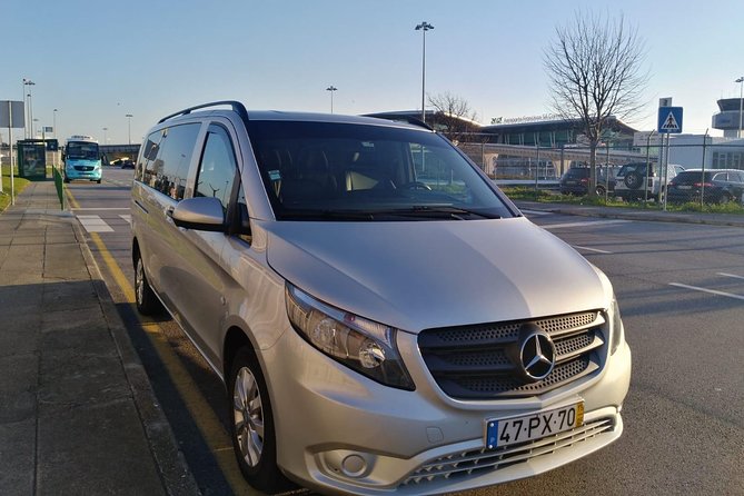 Transfer Airport (OPO) - Porto Centro - Communication and the first ten minutes