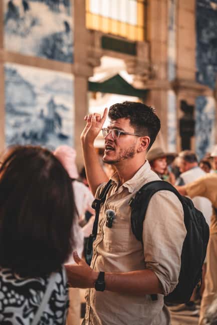 Walking tour discover Porto's center in German (max. 12 pax) - What the $32 price really gives you