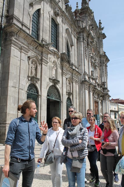 Walking tour discover Porto's center in German (max. 12 pax) - Ribeira beside the Douro